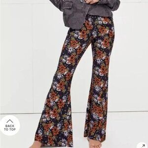 Free People Can't Take My Eyes Off Of You Flare Black Floral Pants Medium